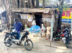 03_Petras-Fensterfoto_IMG_1025_Dorf