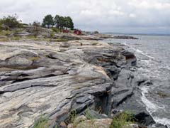 05_P1250894_Kueste-bei-Djupvik-auf-Tjoern